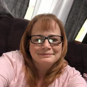 Meet your Posher, Dee